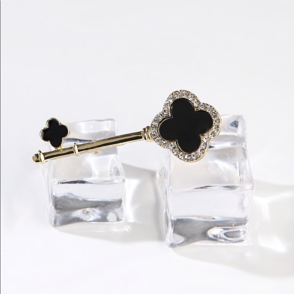 Clover Cuff Brooch | Black Enamel + Rhinestone Gold Tone - Picture 2 of 9